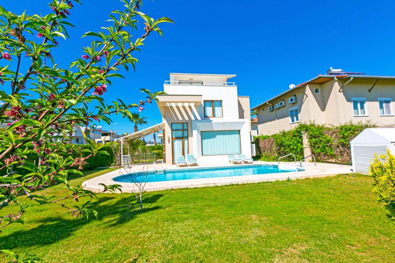 Paradise Town Villa Daisy Belek Luaran gambar